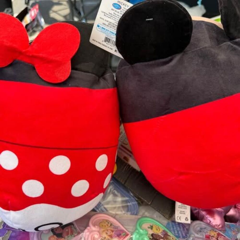 Disney Tsum Tsum Mickey and Minnie Plush Set - Picture 2 of 2